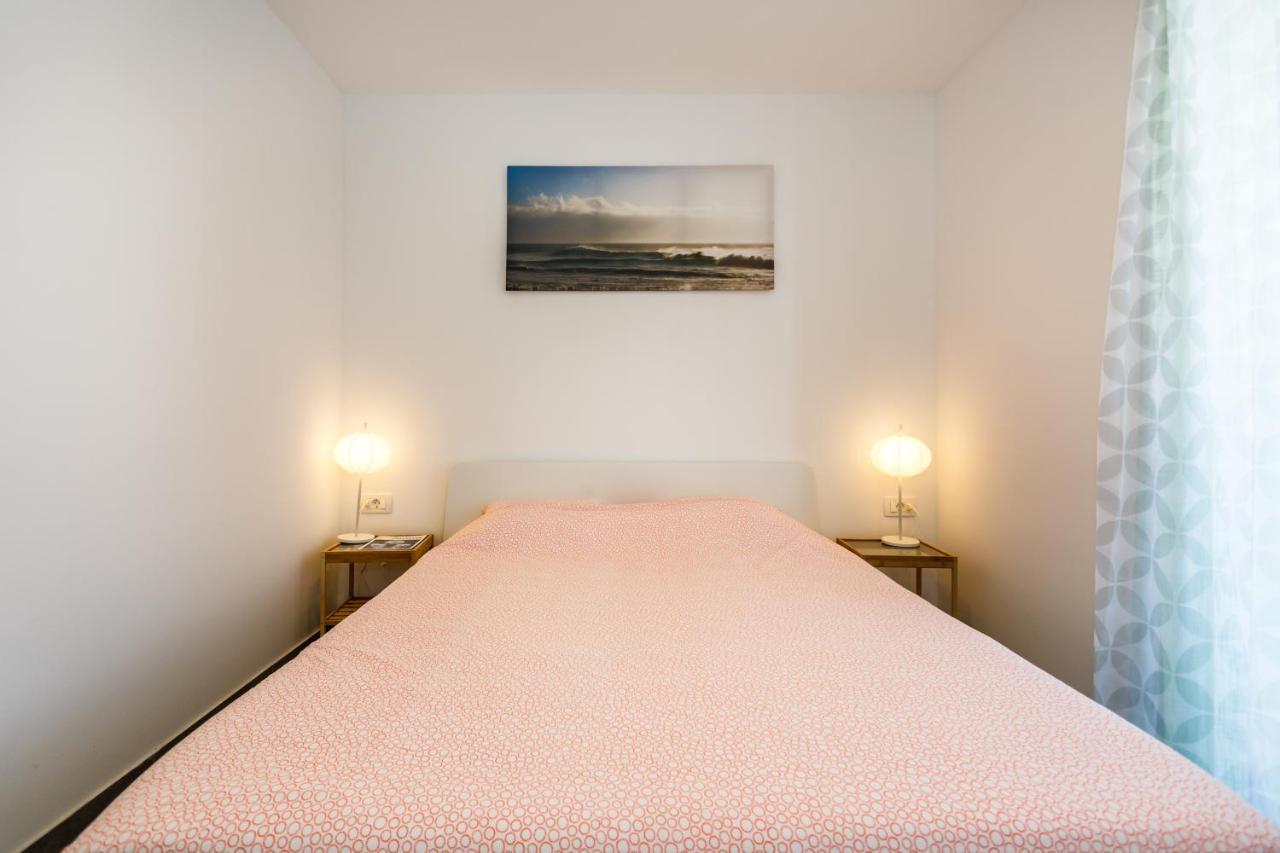 Golden Island Apartments Крк Екстер'єр фото