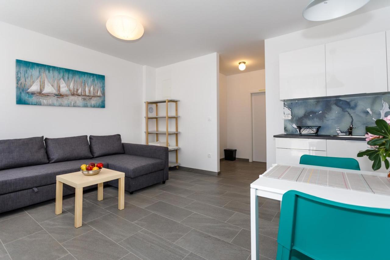 Golden Island Apartments Крк Екстер'єр фото