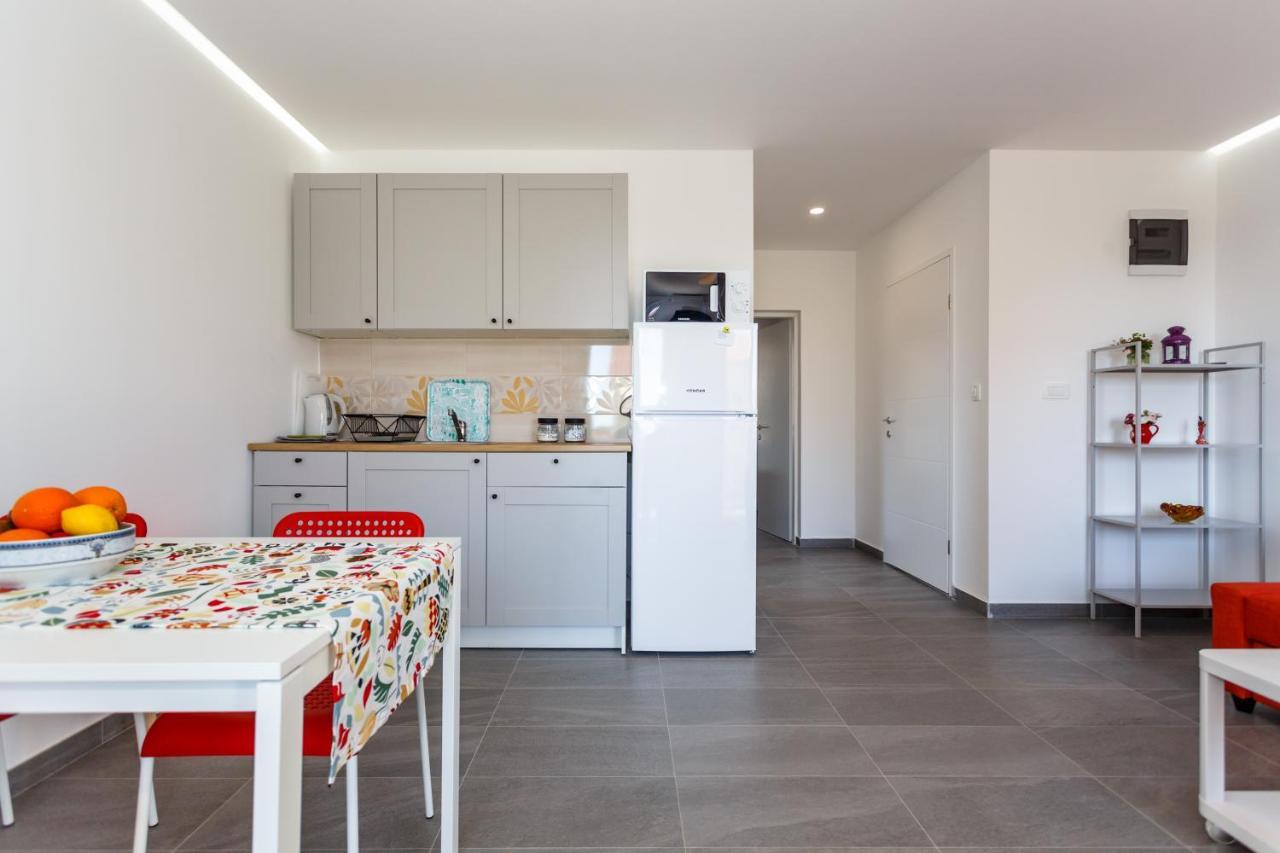 Golden Island Apartments Крк Екстер'єр фото