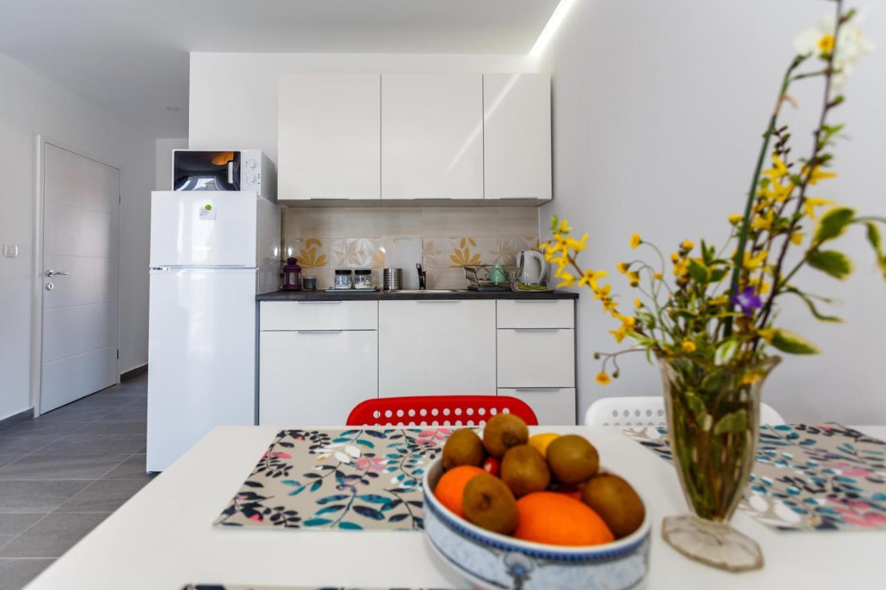 Golden Island Apartments Крк Екстер'єр фото