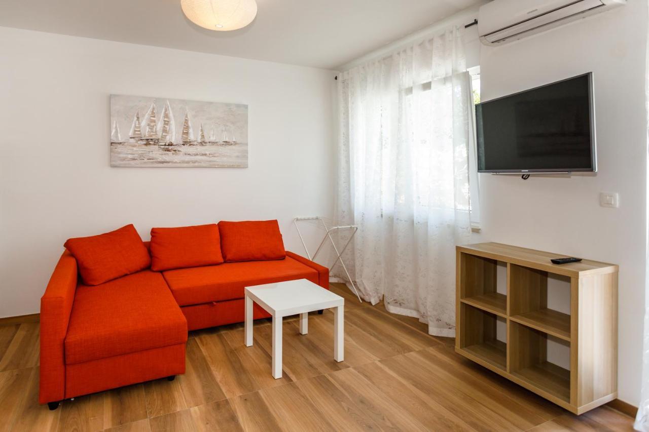 Golden Island Apartments Крк Екстер'єр фото