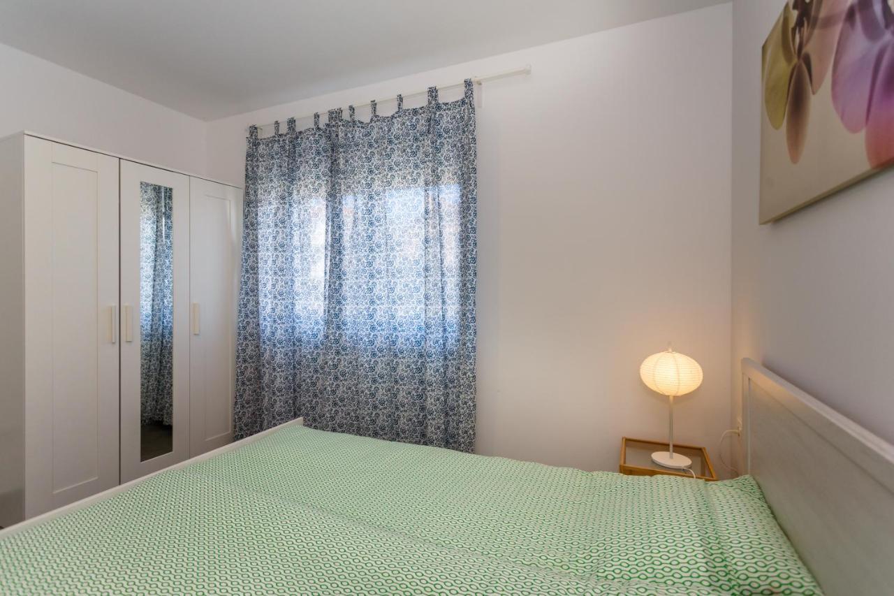 Golden Island Apartments Крк Екстер'єр фото