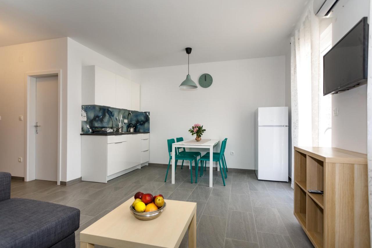 Golden Island Apartments Крк Екстер'єр фото