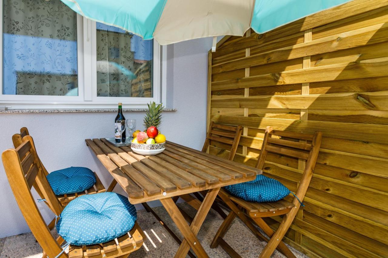 Golden Island Apartments Крк Екстер'єр фото