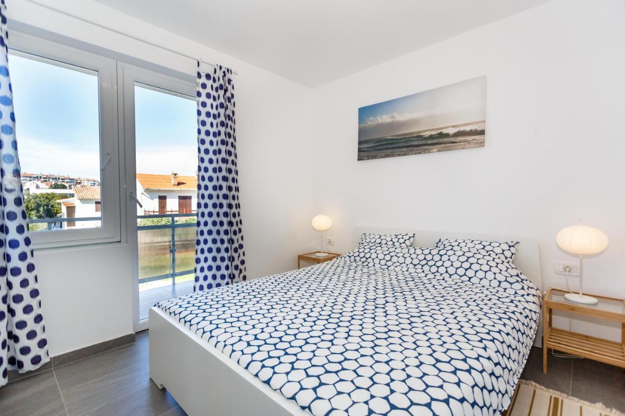 Golden Island Apartments Крк Екстер'єр фото